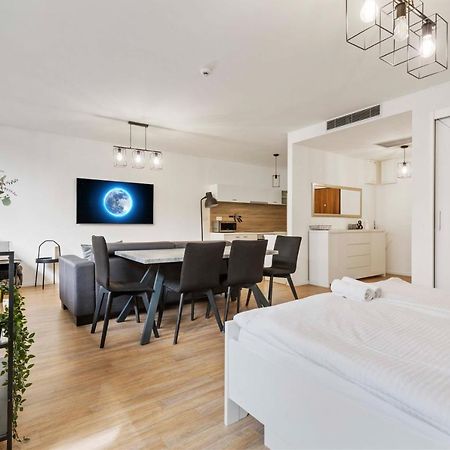 Appartement Luxury&modern MOON à Bratislava Extérieur photo