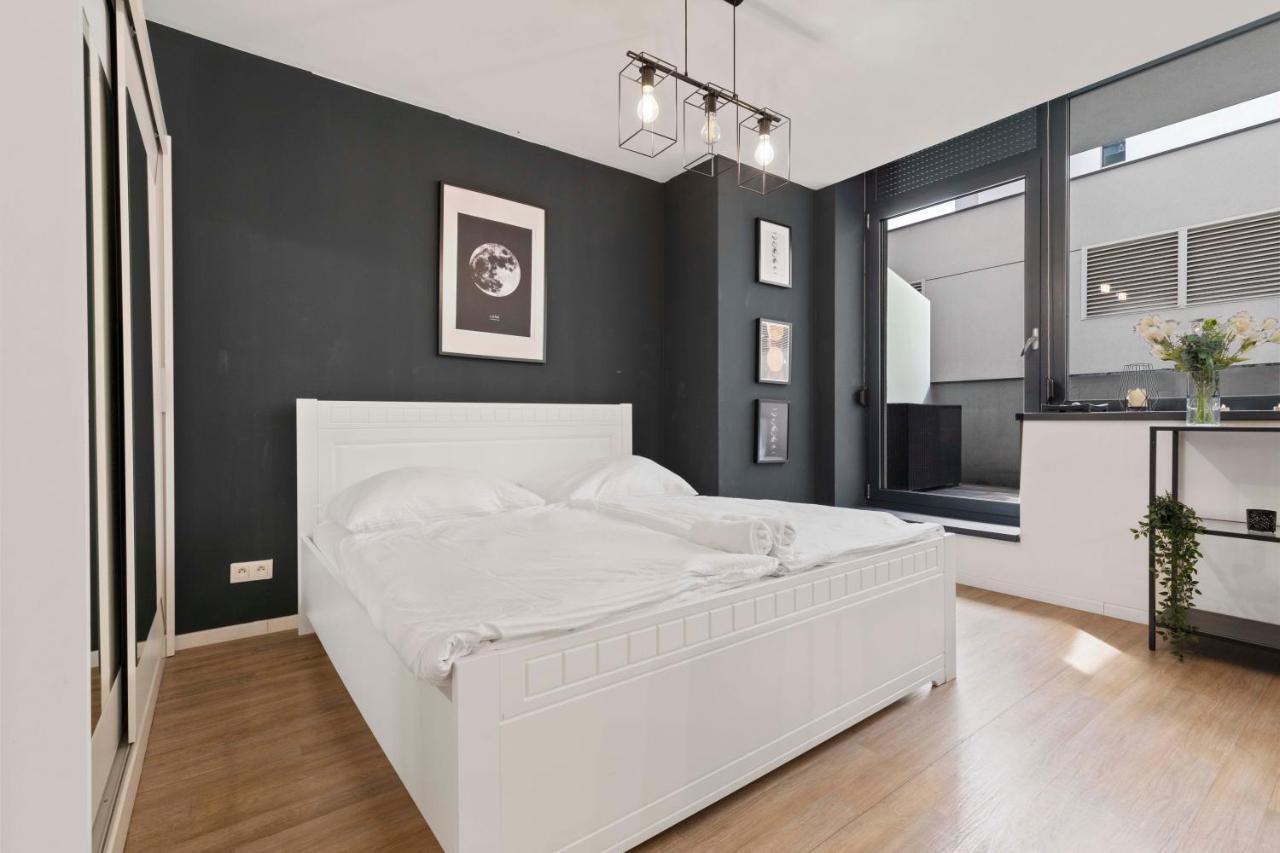 Appartement Luxury&modern MOON à Bratislava Extérieur photo