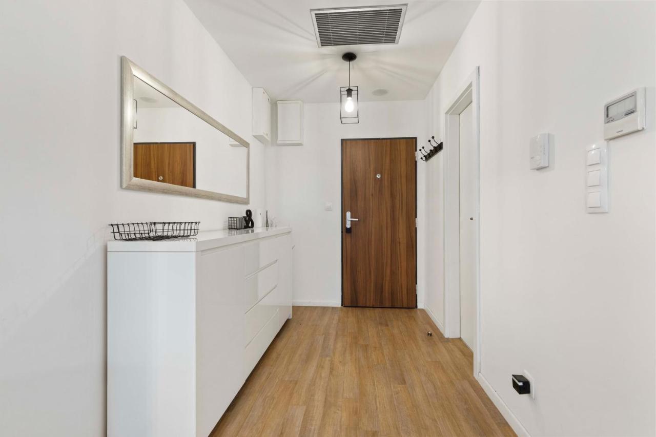 Appartement Luxury&modern MOON à Bratislava Extérieur photo
